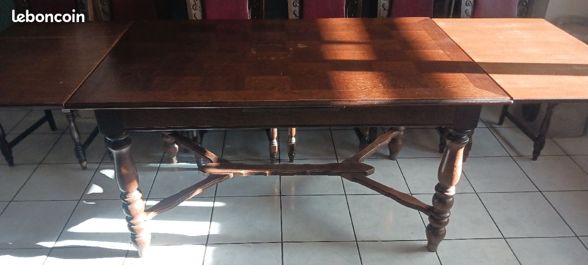 Table à manger et 6 chaises (image 2)