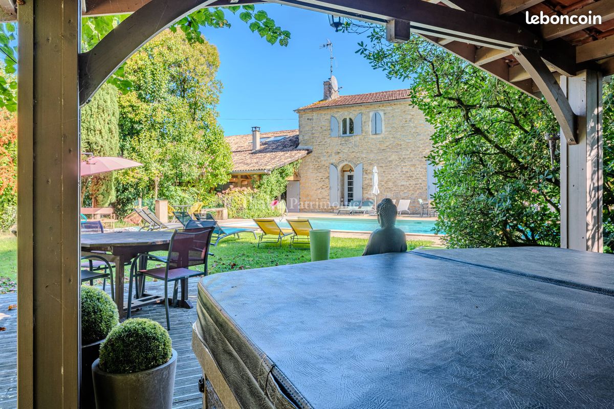Maison 14 pièces 500 m² · à Bordeaux · 500 m² · 790 000 €