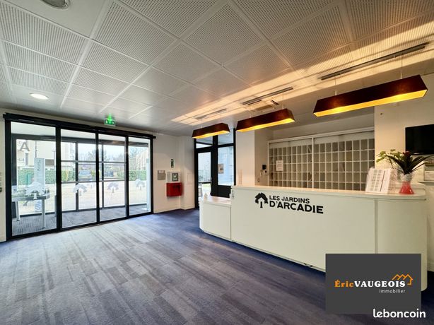 https://img.leboncoin.fr/api/v1/lbcpb1/images/51/16/69/5116690ac0d2631c1a2c8d3c6a44f03c4dda67f2.jpg?rule=ad-image