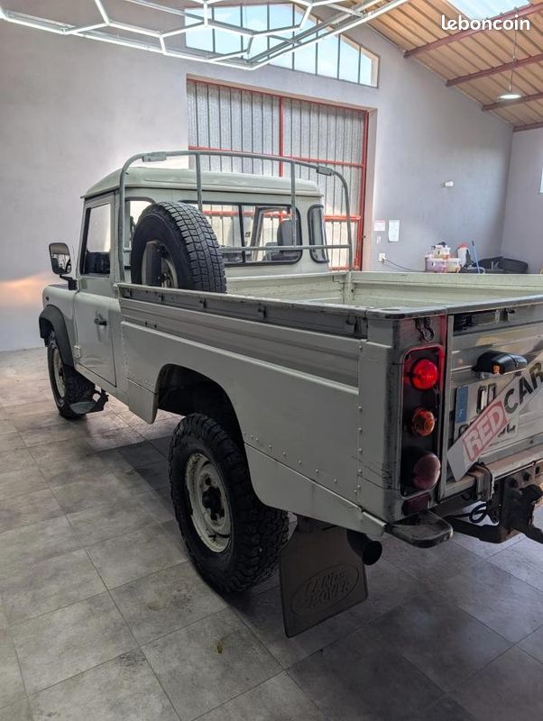 Land Rover Defender 110 Pick-Up 2.5 TD5 15P 122 Cv (image 16)