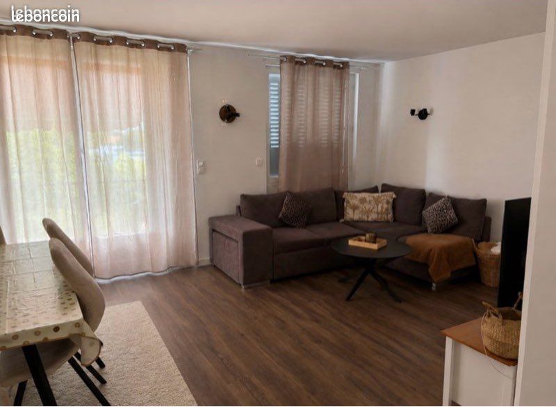 Appartement 3 pièces 70 m² · à Villefranche-sur-Saône · 69,9 m² · 850 €/mois