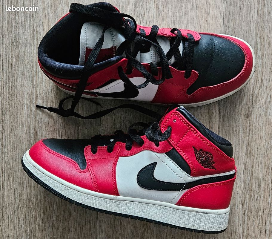 Nike air jordan mid black toe Chaussures