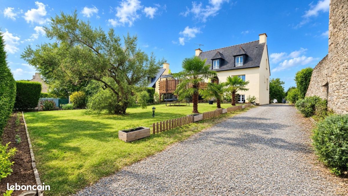 Maison 7 pièces 132 m² · à Bonnemain · 132 m² · 285 000 €