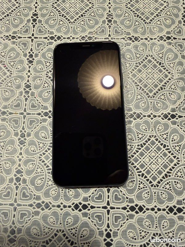 Apple iPhone 11 Pro 512Mo Vert Nuit en TBE (image 3)