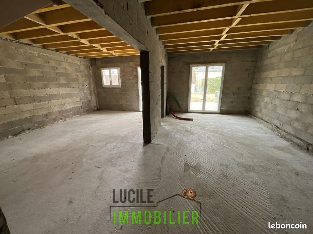 Maison 4 pièces 65 m² · à La Houssoye · 65 m² · 100 000 €