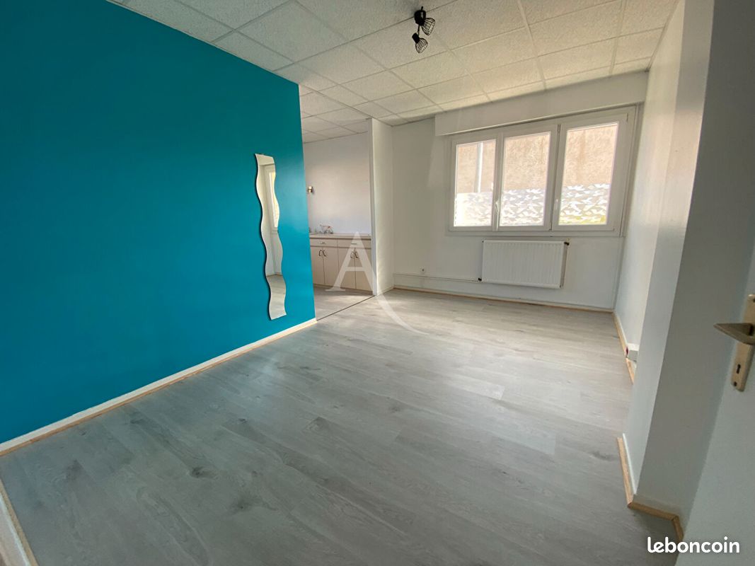 Local commercial 9 pièces 180 m² · à Montargis · 180 m² · 171 000 €