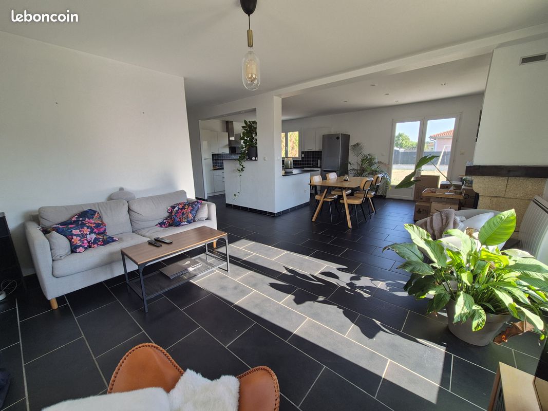 Maison 5 pièces 125 m² · à Loyettes · 125 m² · 1 200 €