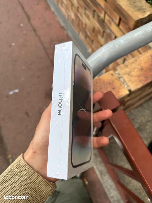 Iphone 14 Pro Max (Noir Sidéral) (image 3)