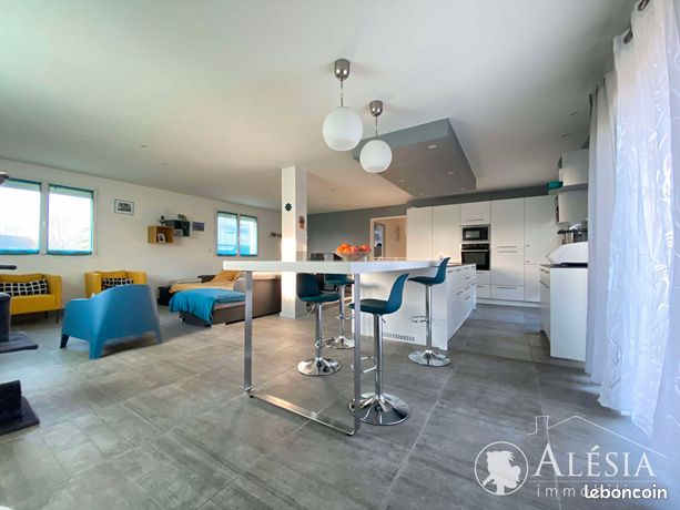 Maison 9 pièces 173 m²