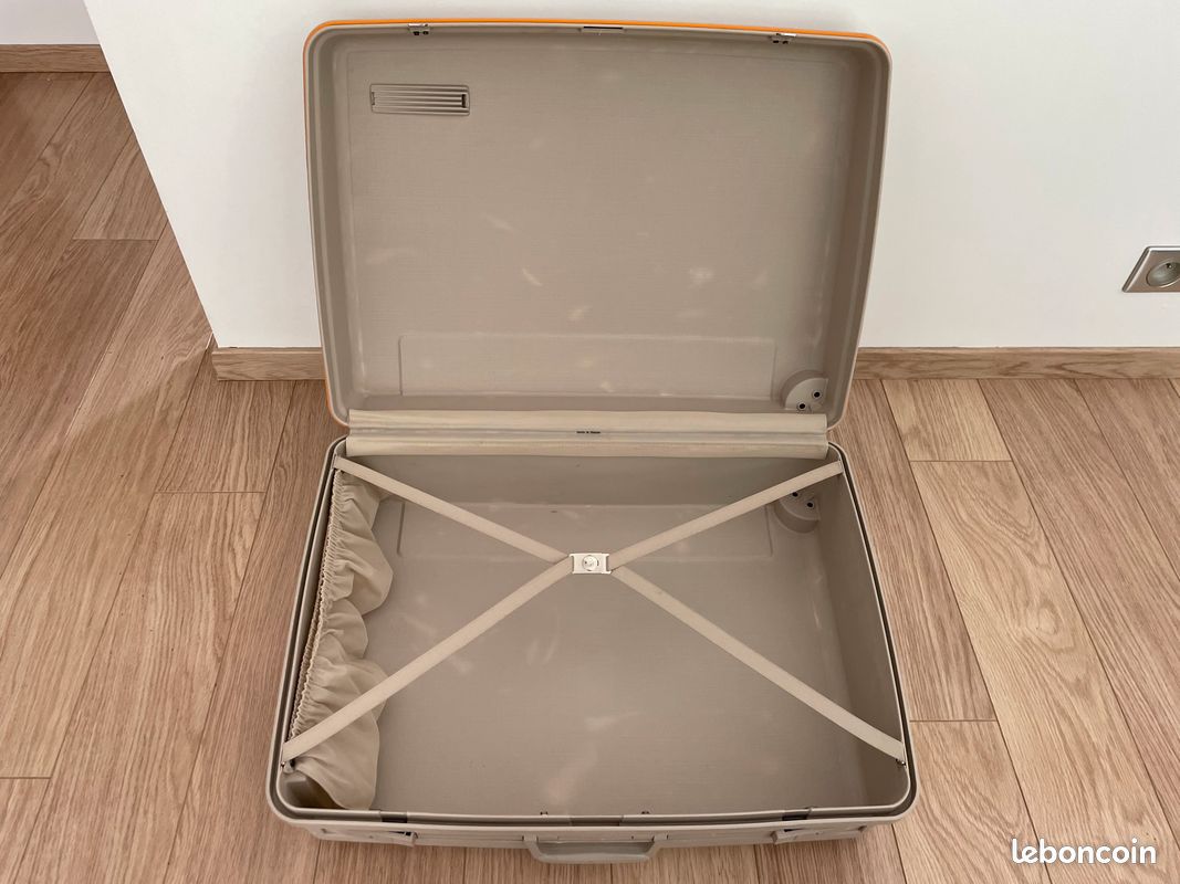 Valise beige Delsey club, vintage - Accessoires & Bagagerie