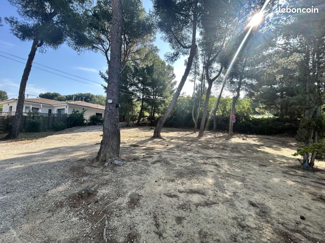Terrain 480 m² Vitrolles · 221 000 €
