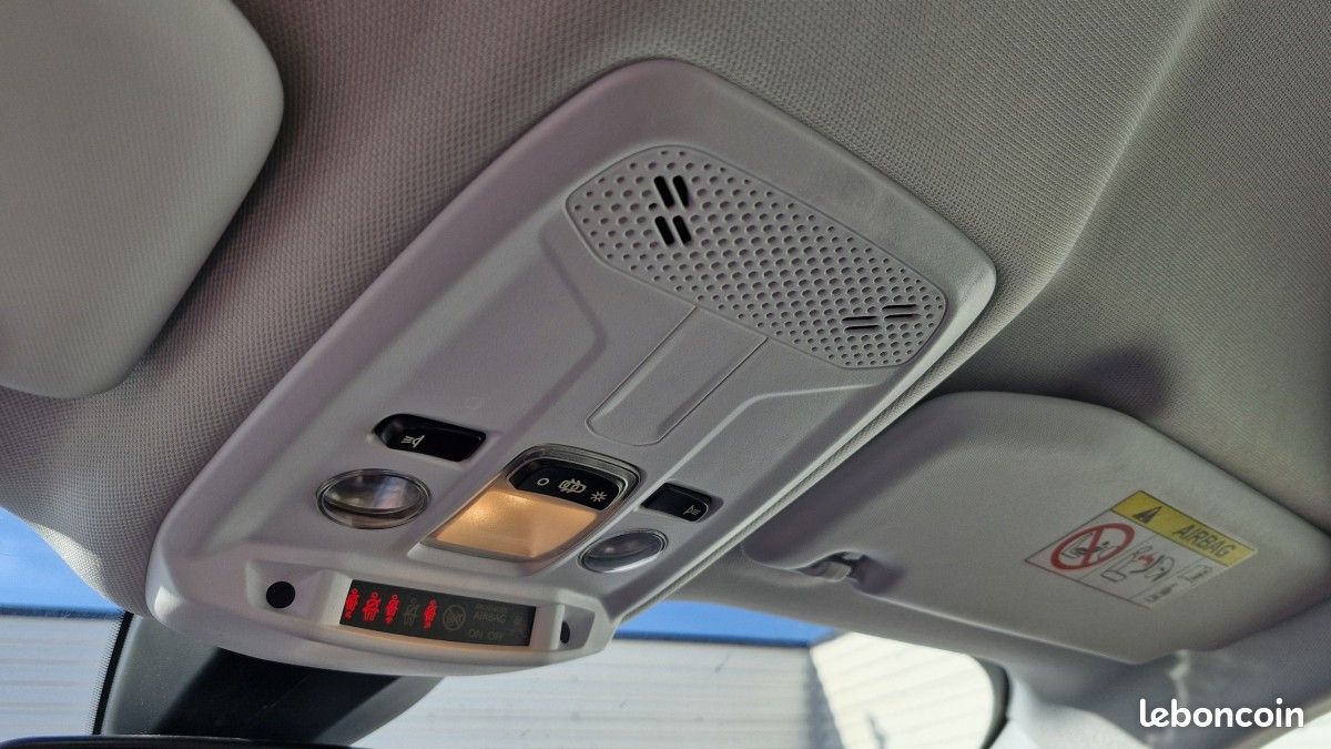Peugeot 2008 PURETECH 100 ACTIVE PACK (image 30)