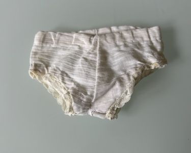 ANCIENNE CULOTTE DE poupée X 2 EUR 12,00 - FR