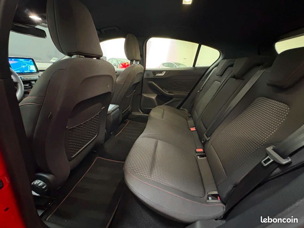 FORD FOCUS ST LINE X EcoBoost 155 ch MHEV - 1ERE MAIN - PARFAIT ÉTAT - VIRTUAL COCKPIT - CARPLAY - ATTELAGE AMOVIBLE (image 31)