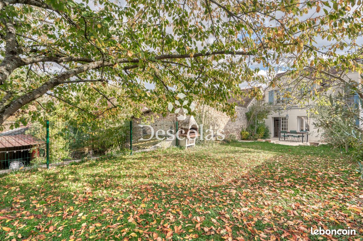 Maison 7 pièces 160 m² · à Mareil-Marly · 160 m² · 840 000 €