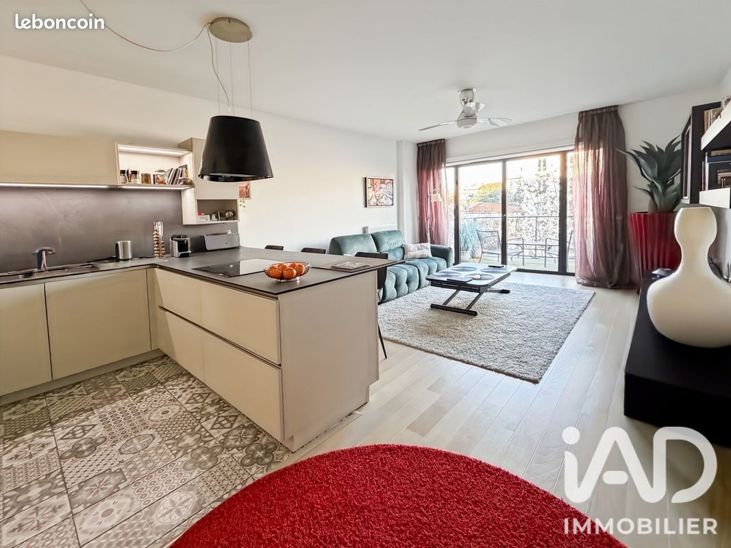 Appartement 3 pièces 66 m² · à Paris · 66 m² · 699 000 €
