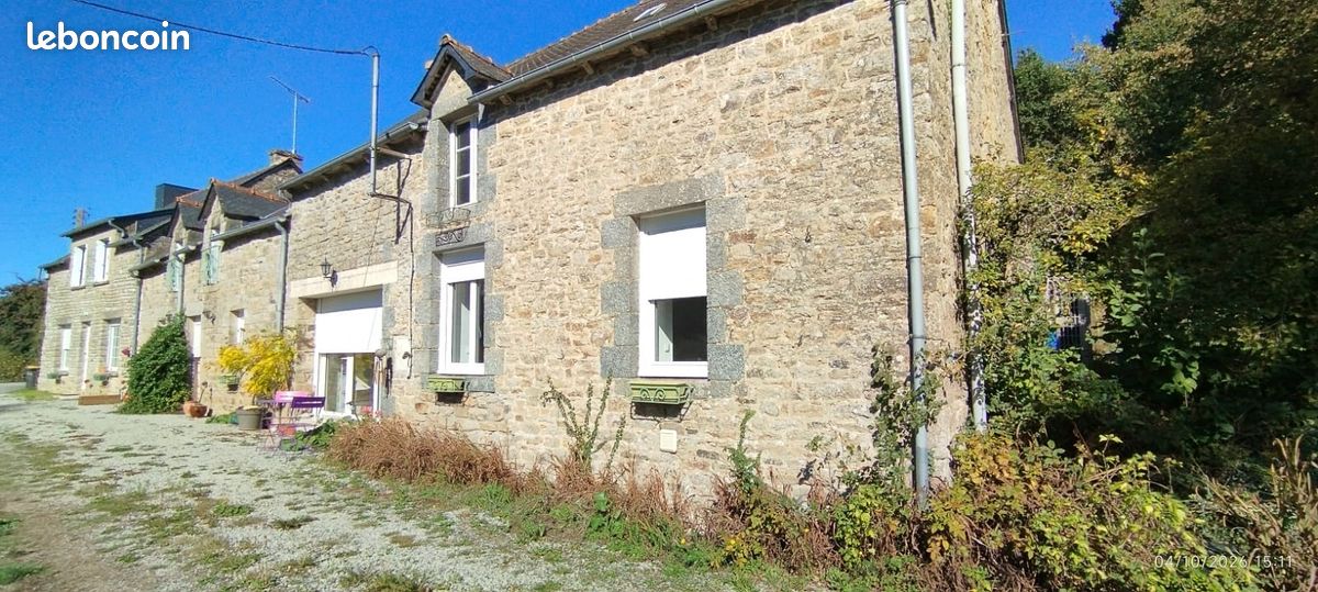 Maison 11 pièces 200 m² · au Mené · 200 m² · 279 000 €