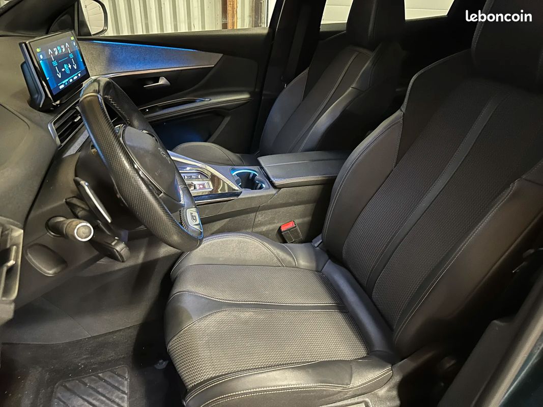 Peugeot 3008 II 1.6 THP Hybrid 225 GT (image 14)