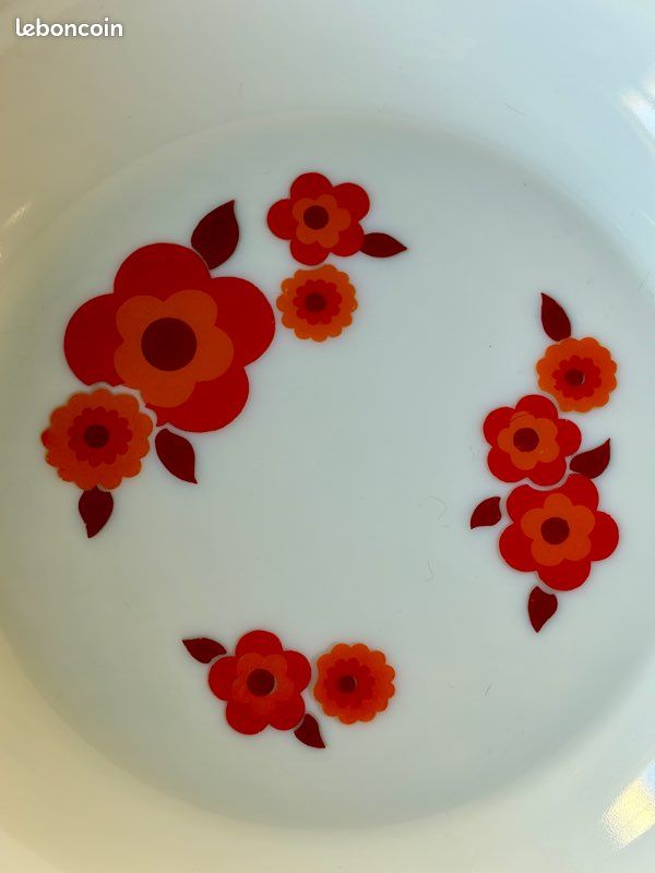Plat arcopal creux rond vintage, Arcopal, années 70, diamètre 28 cm décor Narcisses - Arts de la table