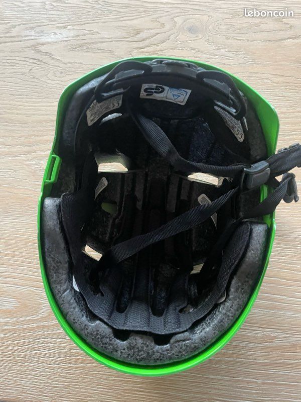 Casque vélo enfant abus (image 2)