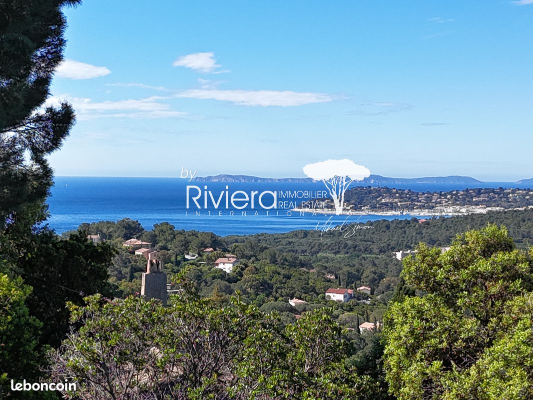 Terrain 1198 m² · à La Croix-Valmer · 1 198 m² · 724 500 €