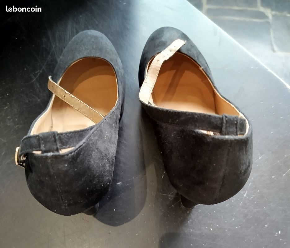 Chaussure à talon noir à bride taille 37 (image 6)