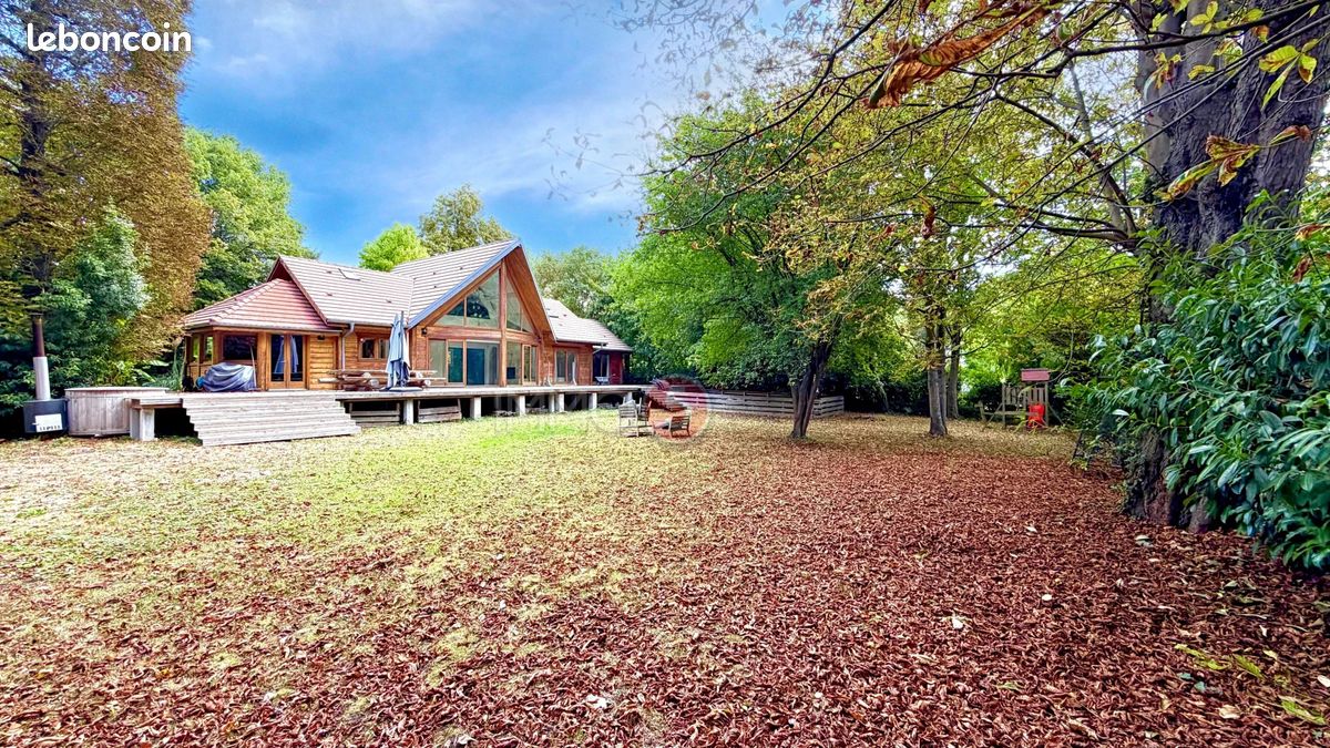 Maison 7 pièces 193 m² · à Chelles · 193 m² · 899 000 €