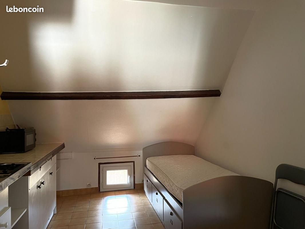 Appartement 1 pièce 11 m² · à La Ferté-Saint-Aubin · 11 m² · 380 €/mois
