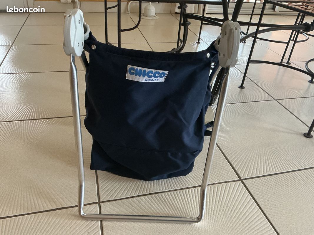 Porte bébé dorsal chicco très bon état (image 2)