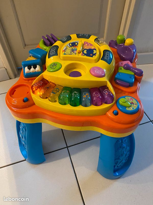 Table d'Eveil Bébé Jouet Musical Avec Lumières Centre d'Activité Table Musicale (image 1)