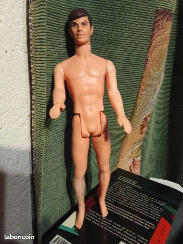 Ken mannequin Barbie (image 2)