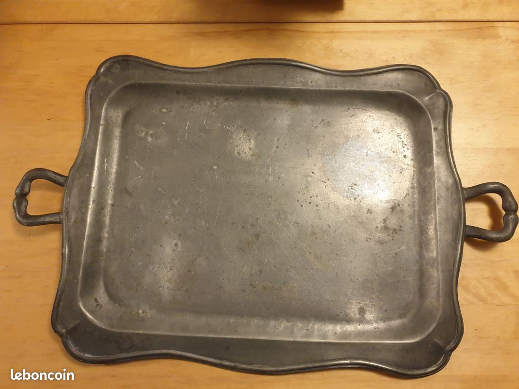 Plateau Rectangulaire Ancien En Métal Argenté Avec