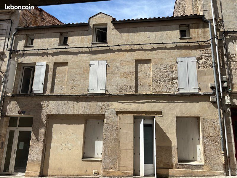 Appartement 4 pièces 85 m² · à Niort · 85 m² · 650 €