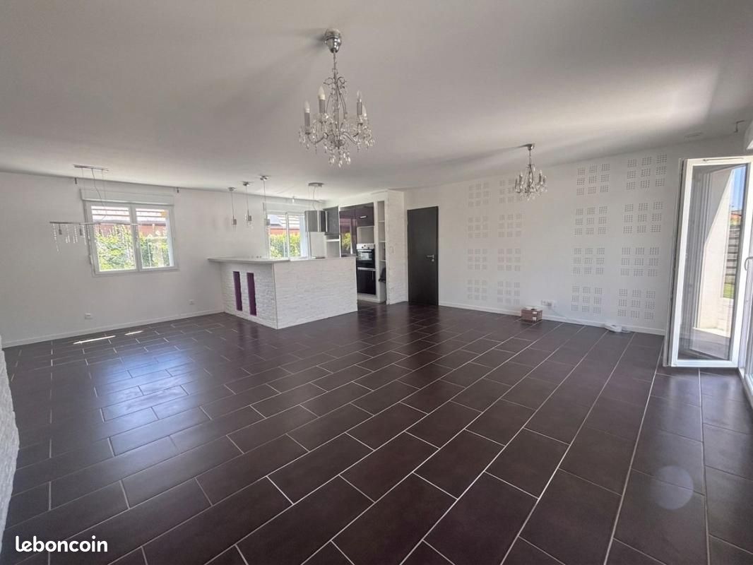 Maison 5 pièces 137 m² · à Sagy · 137 m² · 219 500 €