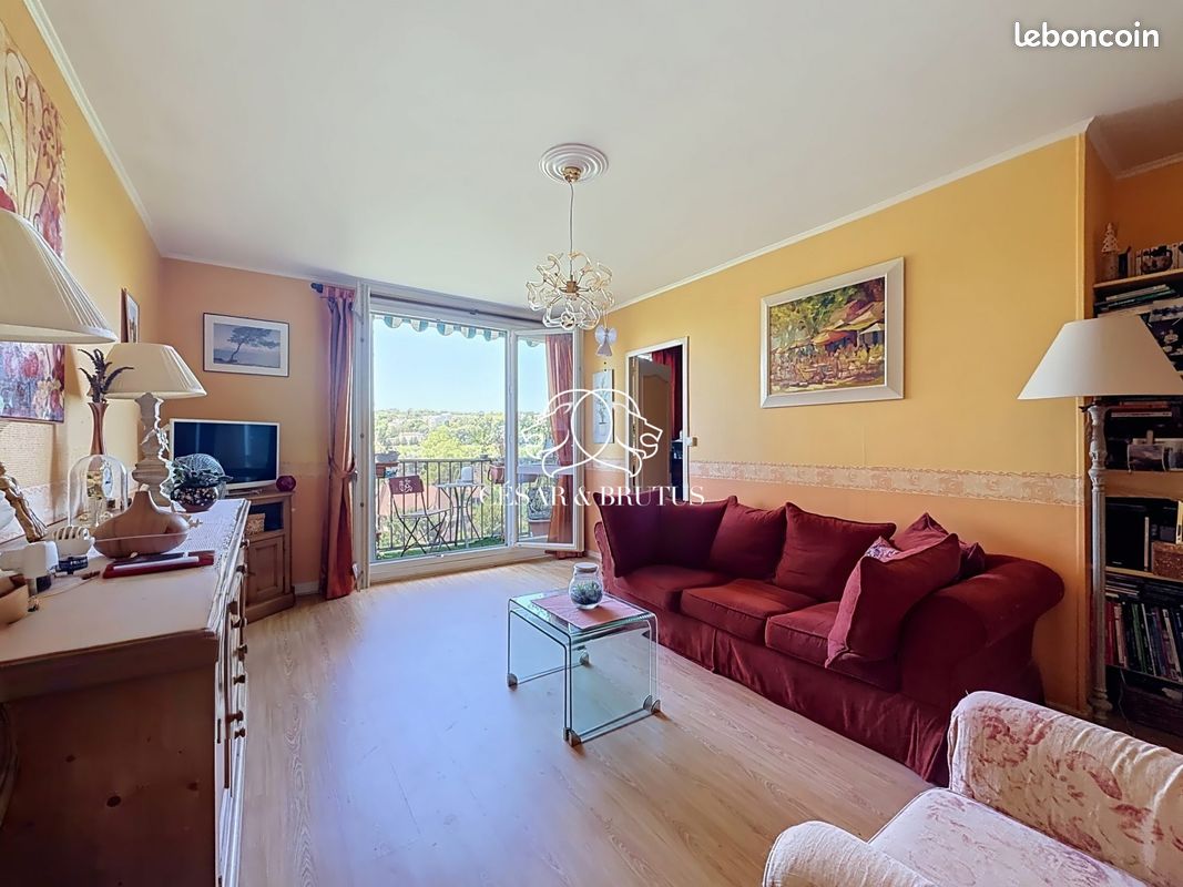 Appartement 3 pièces 55 m² · à Caluire-Et-Cuire · 55 m² · 185 000 €