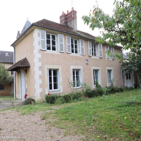 Maison 17 pièces 453 m²