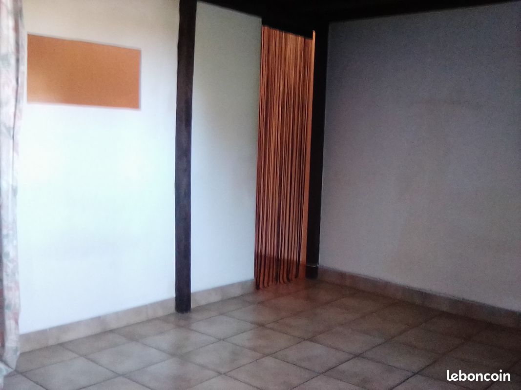 Location p2 (image 3)