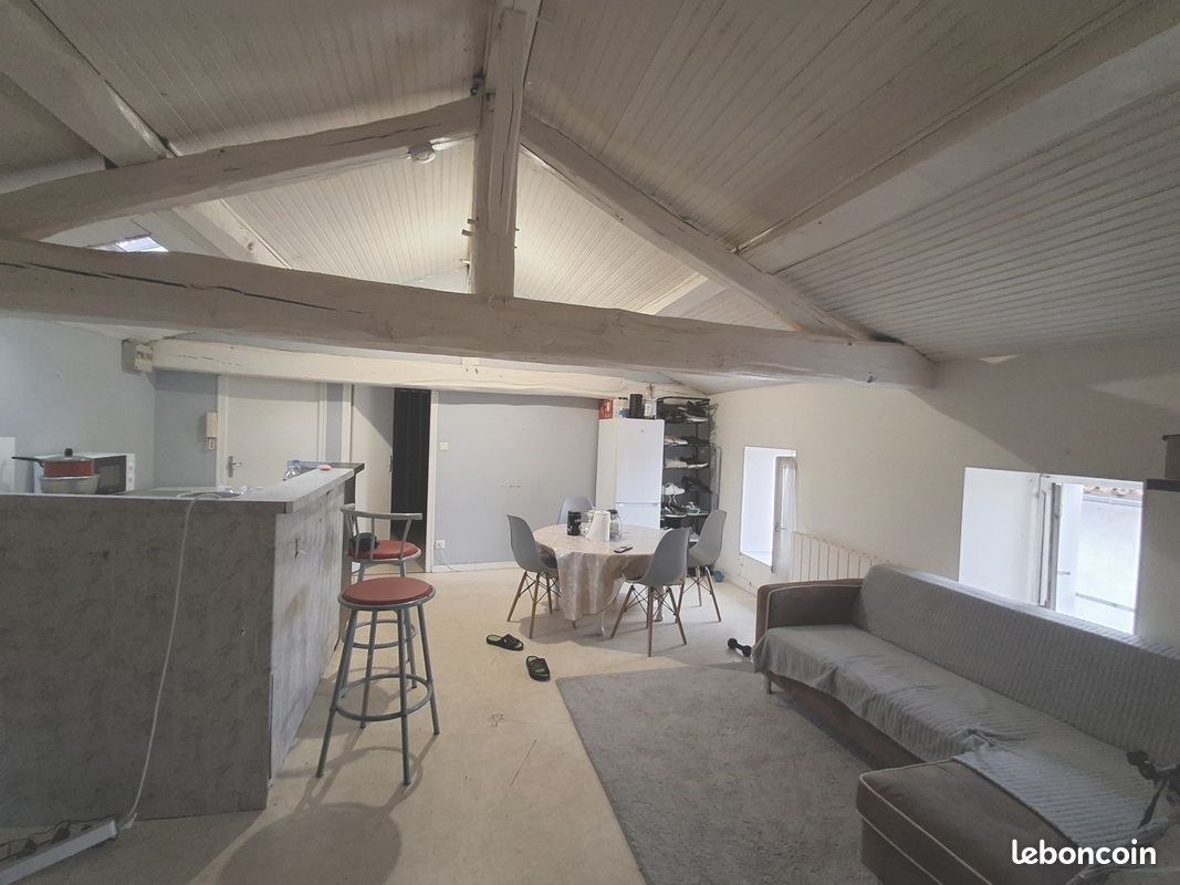 Immeuble 9 pièces 146 m² · à Bressuire · 146 m² · 189 000 €