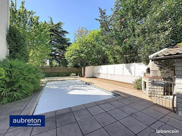 Maison 6 pièces 130 m² — 19