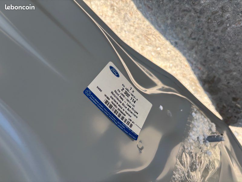 Capot Ford ranger 2302114 (image 3)