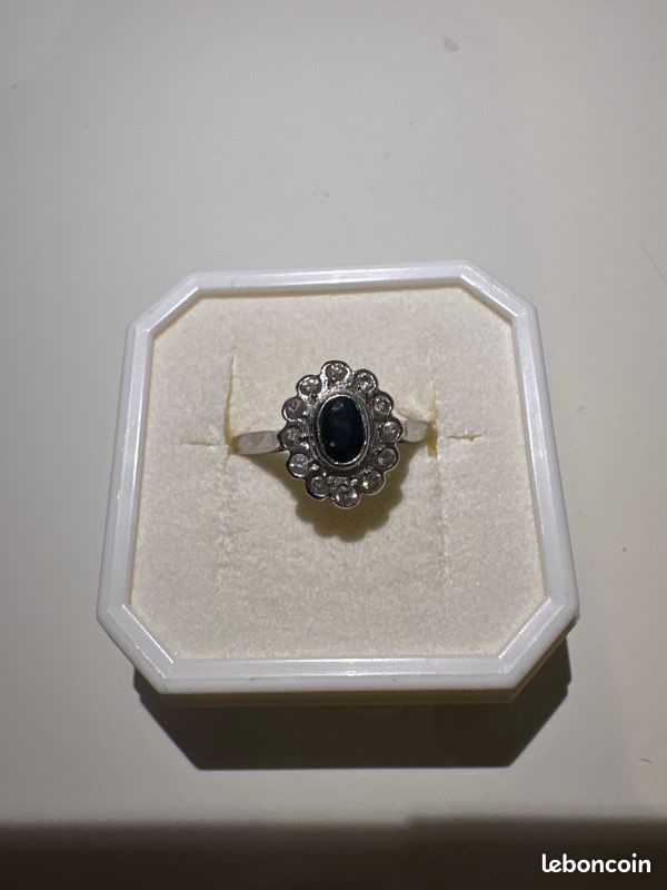 BAGUE ANCIENNE POISON à charnière en argent 925 et vermeil sur chaque c