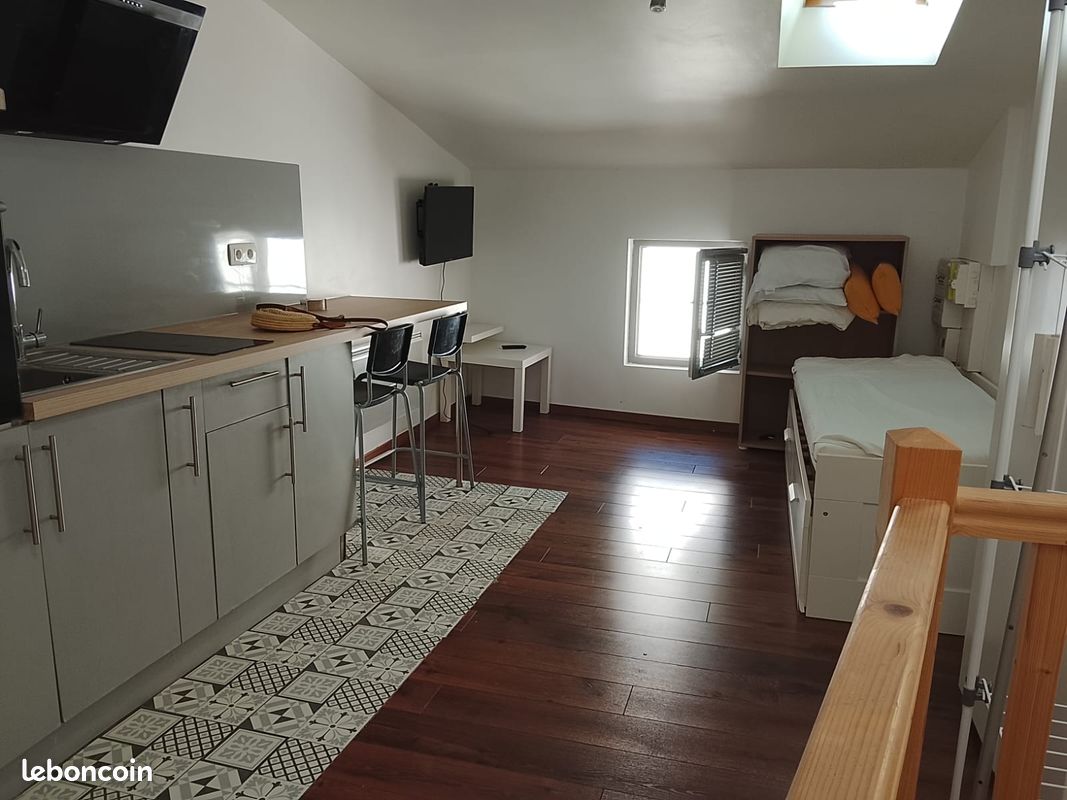 Appartement 1 pièce 20 m² · à Angoulême · 20 m² · 450 €