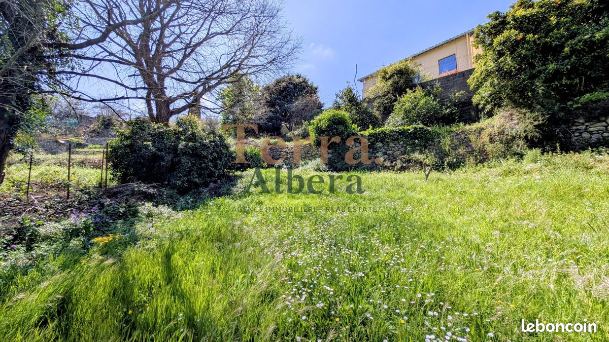 Maison 6 pièces 122 m² · à Laroque-des-Albères · 122 m² · 369 000 €