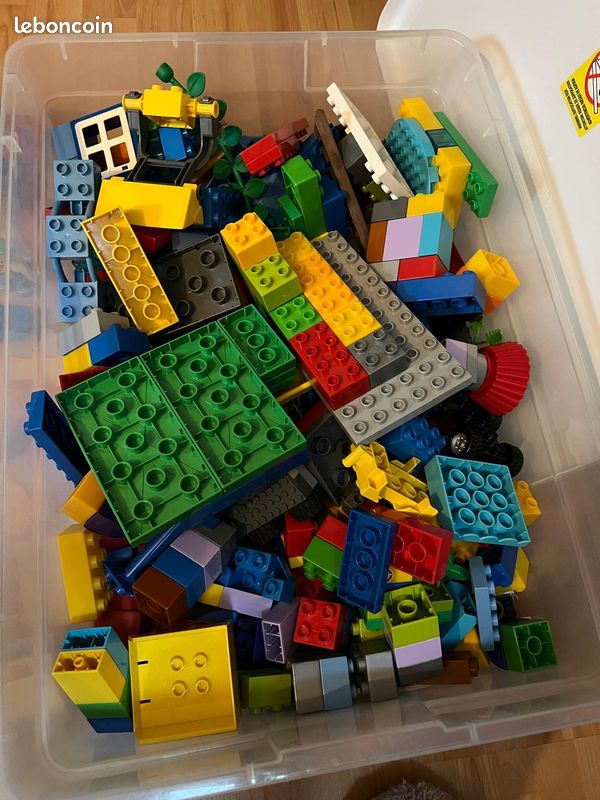 Lego junior (image 2)