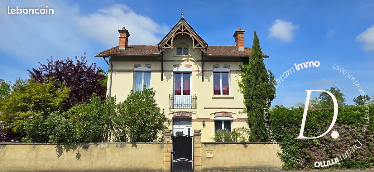 Maison 8 pièces 135 m² · à Riscle · 135 m² · 256 000 €