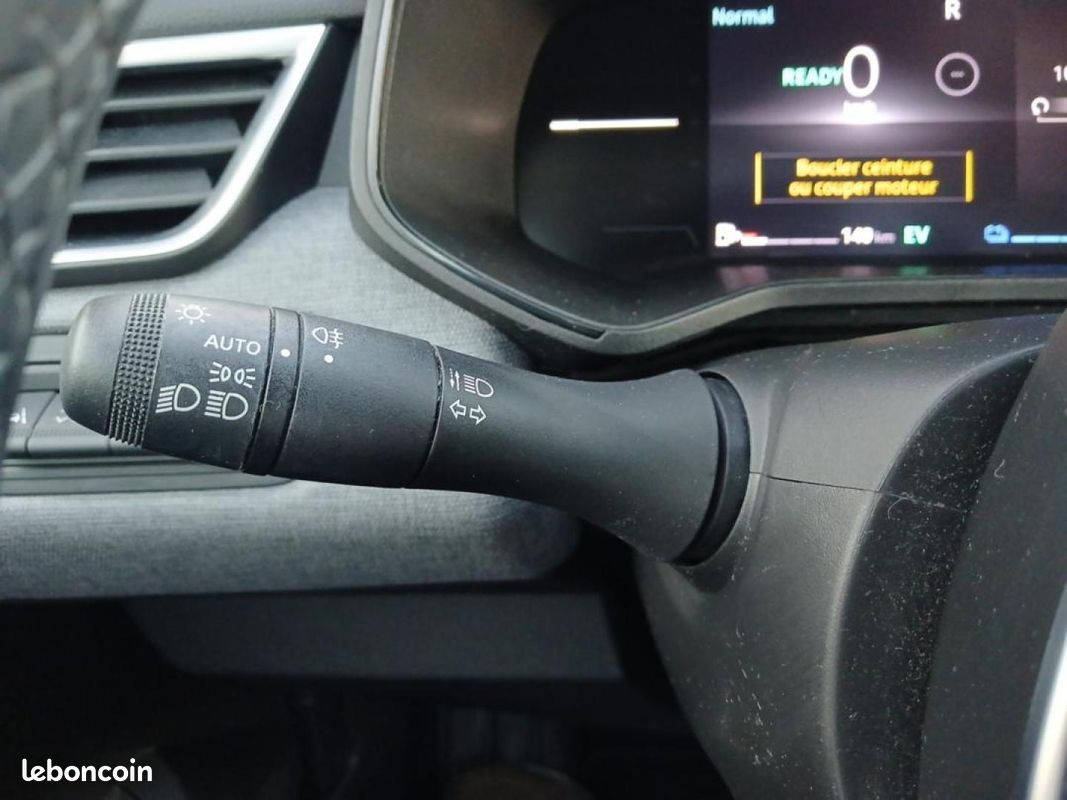 Renault Clio 1.6 E-Tech 145ch full hybrid Evolution (image 25)