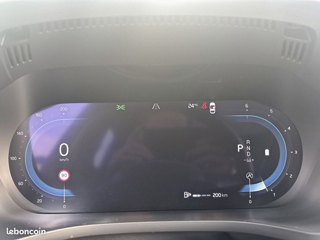 VOLVO XC60 B4 197 ch Geartronic 8 Plus Style Dark (image 15)