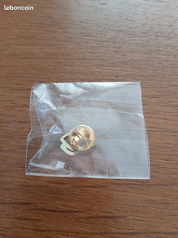 Pin's cœur Vendée (image 3)