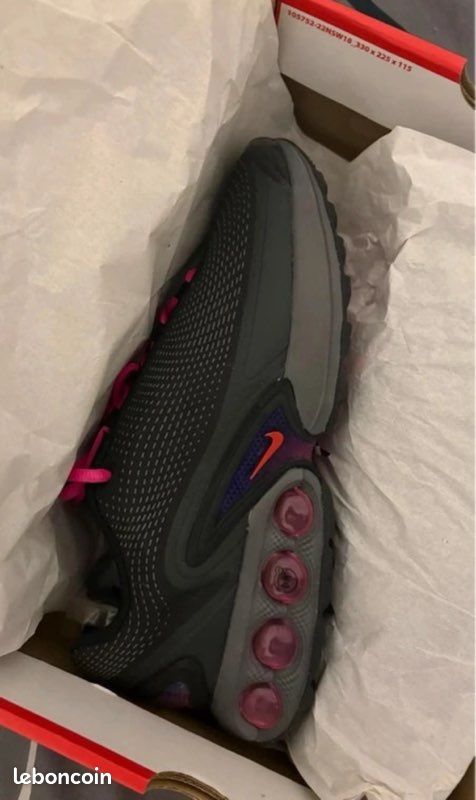 Nike air Max DN taille 43 porté 1 fois (image 2)