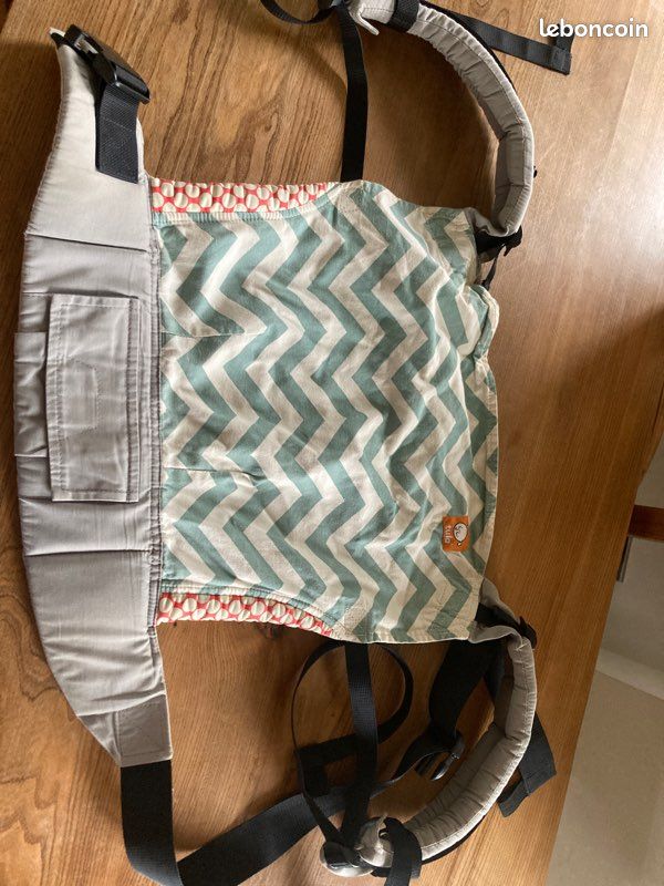 Porte bébé marque tula (image 1)